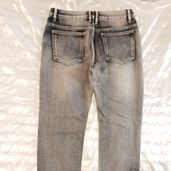 Jeans - Picture 2 of 6